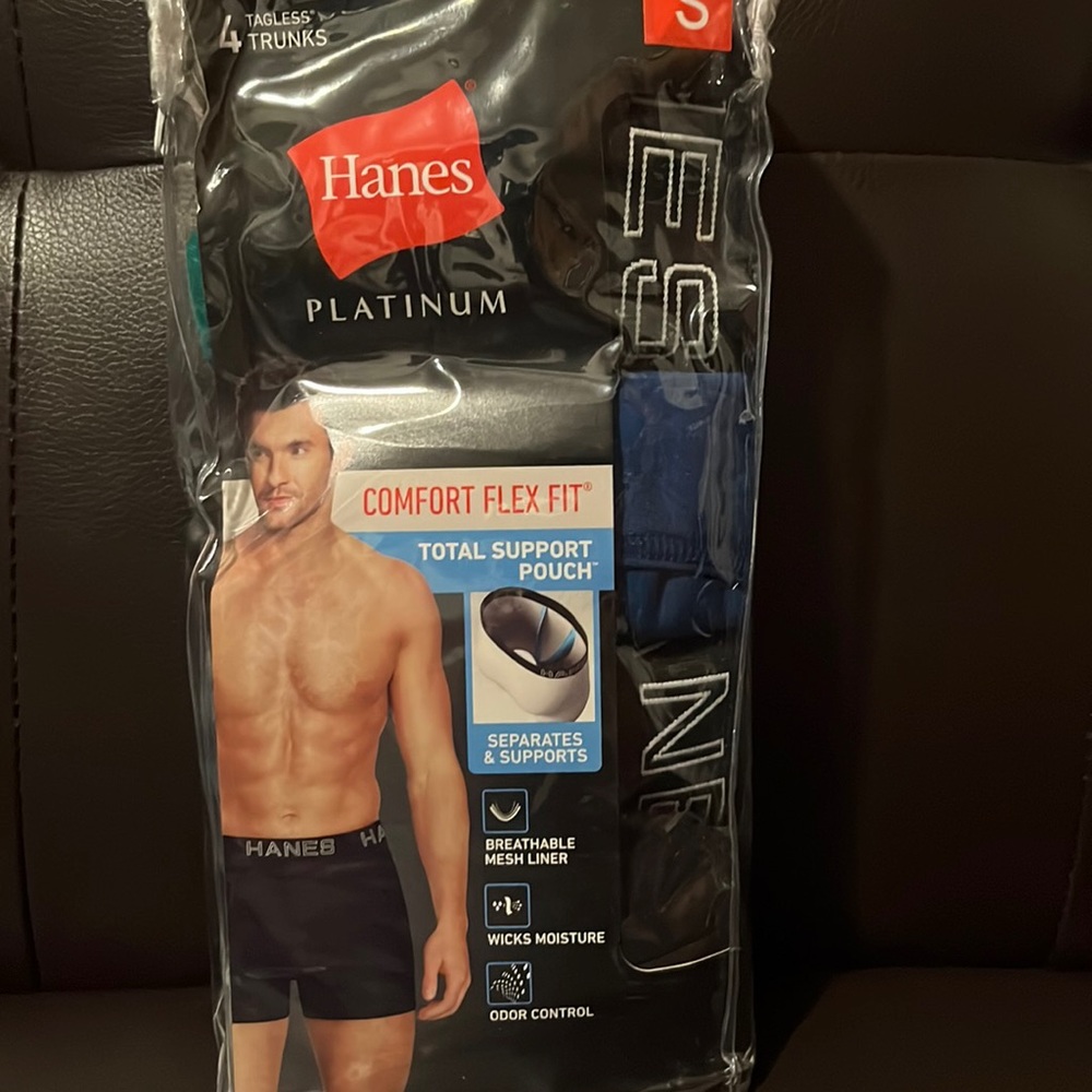 Hanes Trunks